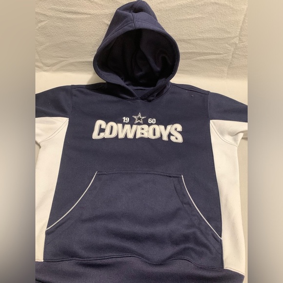 Dallas Cowboys Youth Pullover Hoodie - Picture 7 of 7
